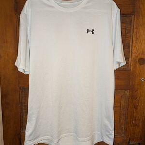 Under Armour White Short Sleeve Tee Athletic Fit